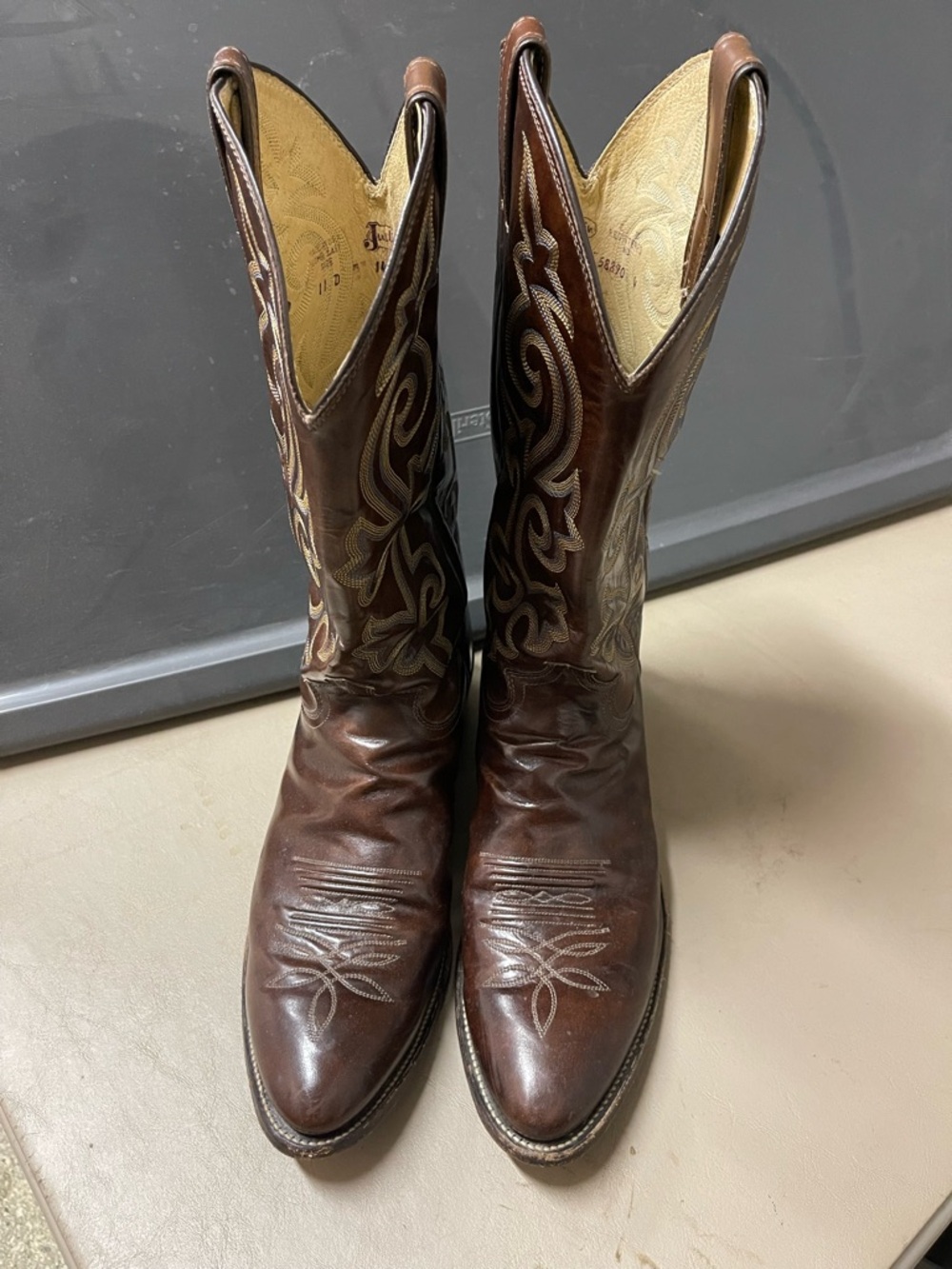 Justin Boots Men's Dark Brown Leather Western Cowboy Boots